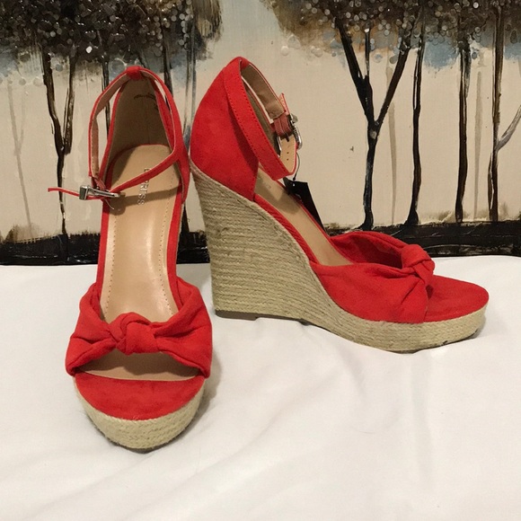 Express Shoes - NWT Express Wedges